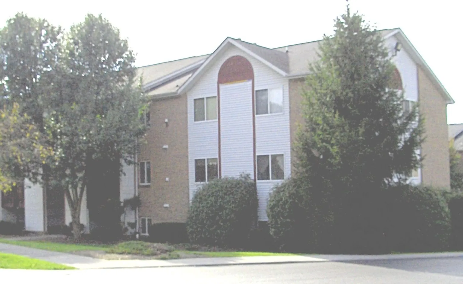 3 Bedroom 2 Bath Condo — Photo 1