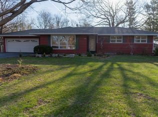 1412 Broadway St, Pella, IA 50219