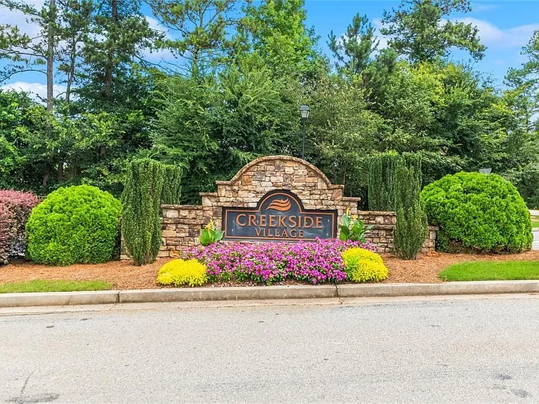 1061 Blind Brook Cir — Photo 34