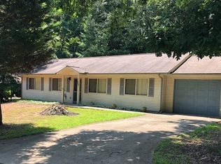 968 McClure Dr, Hayesville, NC 28904