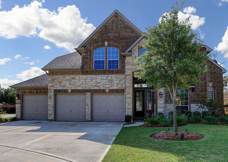 1st image of 2403 Dry Bank Ln