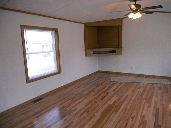 4th image of 3700 28th St Space 339