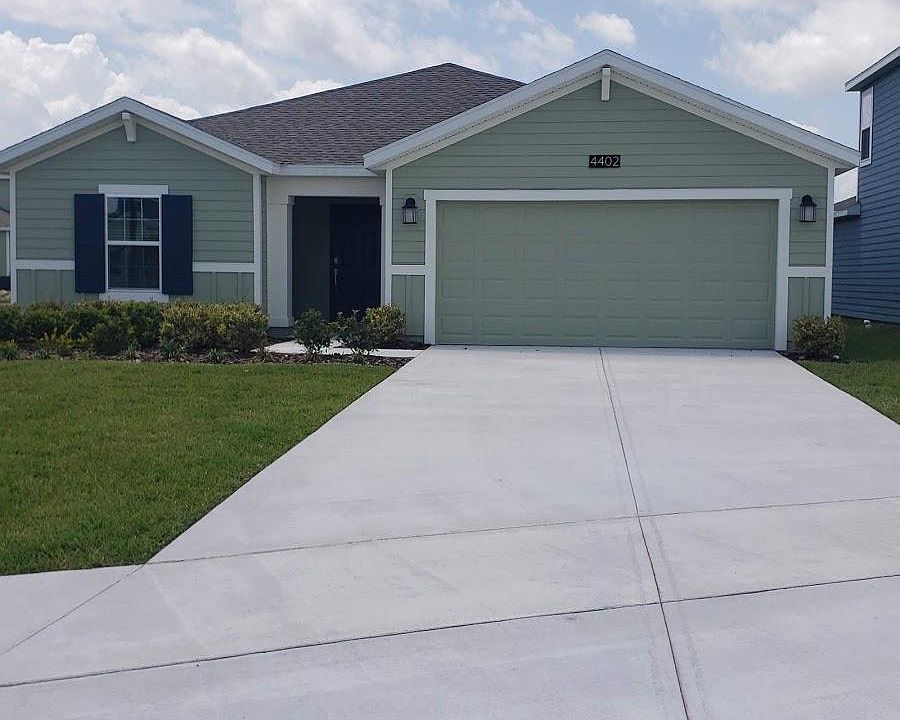 1st image of 4402 Oak Dr
