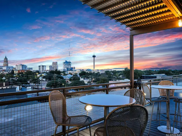 831 S Flores St #2310, San Antonio, TX 78204