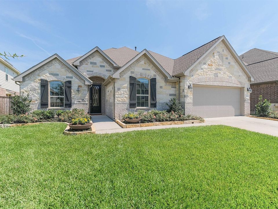 1st image of 15530 Ponderosa Bend Dr
