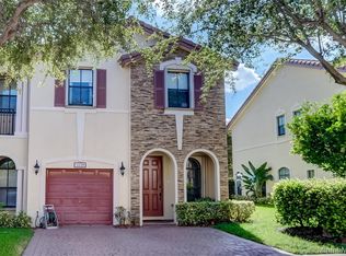 3129 NW 102nd Path, Doral, FL 33172