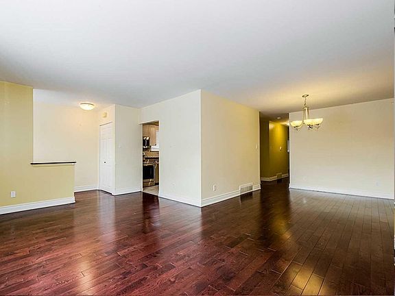 5th image of 90 Billington Cres #2