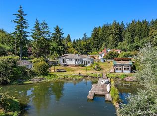 7160 NE Eagle Harbor Dr, Bainbridge Island, WA 98110