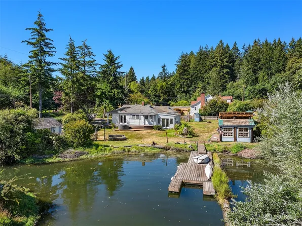7160 NE Eagle Harbor Drive, Bainbridge Island, WA 98110