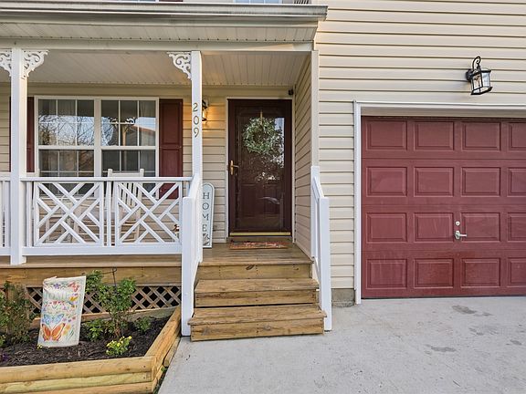 5th image of 209 Bruton Dr