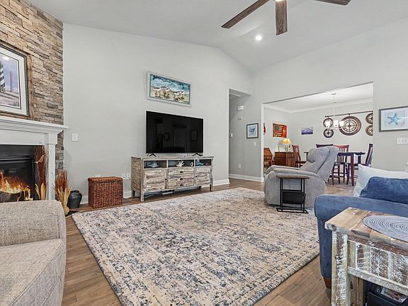 5th image of 1108 Harbison Circle
