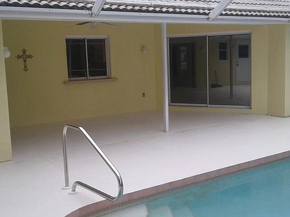5th image of 315 Woodvale Dr