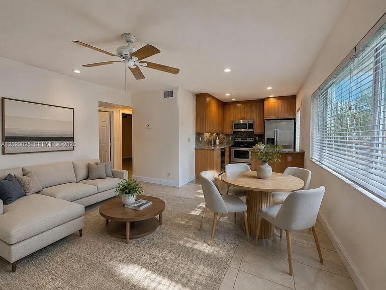 1423 Holly Heights Dr #4 — Photo 6