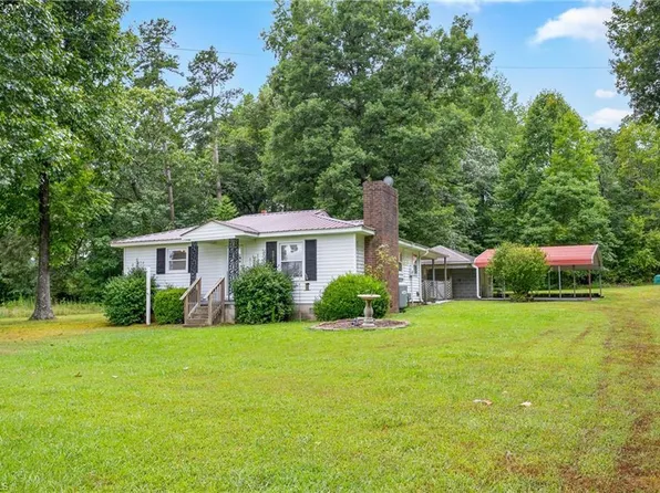 7206 Branson Mill Rd, Pleasant Garden, NC 27313