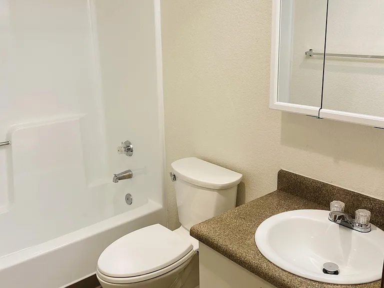 Rivers Landing Apartments — Photo 82