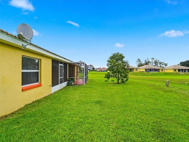 212 Ocean Bluff Dr — Photo 14