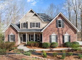 5812 Shadow Oaks Dr, Murrayville, GA 30564