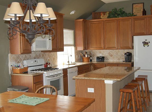 2nd image of 9424 Long Hollow Cir