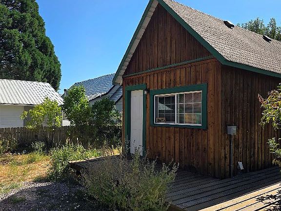 4th image of 248 Squaw Valley Rd
