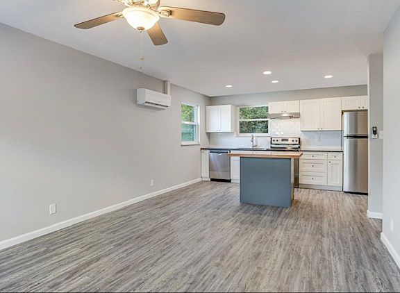 2nd image of 755 E Red Bud Rd #101