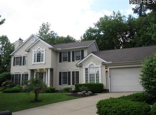 3377 Pine Hollow Dr, Stow, OH 44224