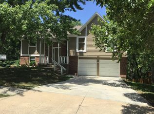 7742 Darnell St, Lenexa, KS 66216