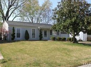366 Imperial Ln, Fenton, MO 63026