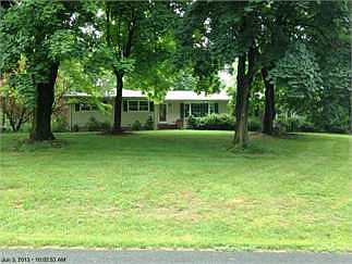 2nd image of 44 Deer Hill Rd