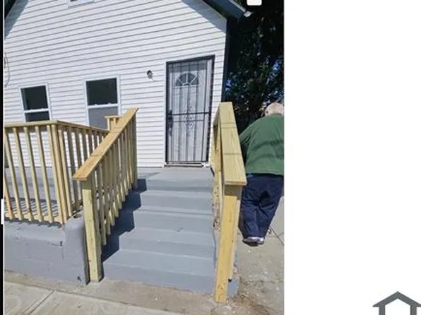 2240 W 53rd St, Cleveland, OH 44102