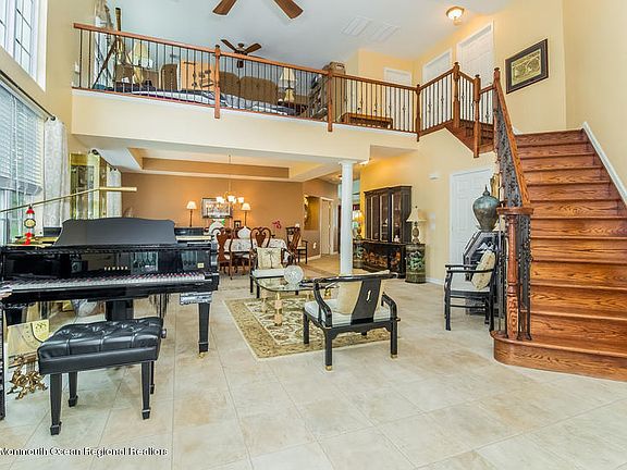 2nd image of 58 Enclave Blvd