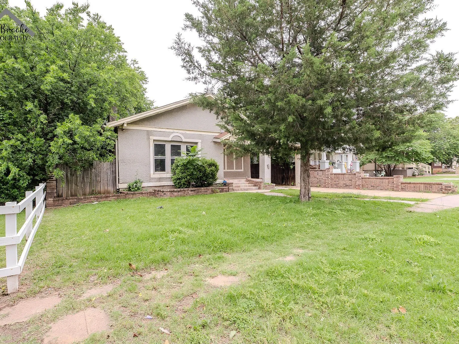3 bed, 1.0 bath, 1181 sqft, $1,150 — Photo 1