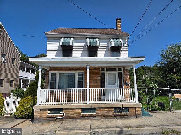 2nd image of 14 Pottsville St