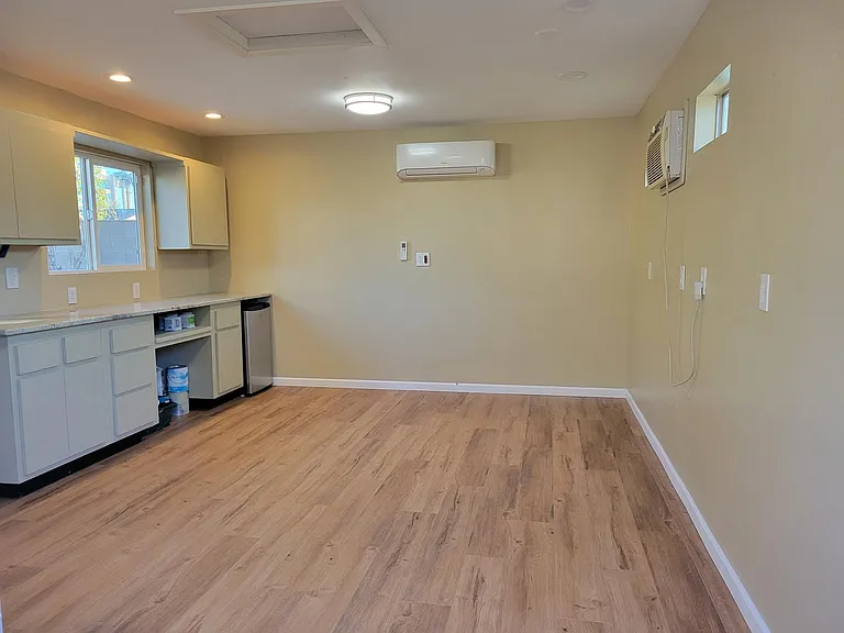 Separate Shop/Office