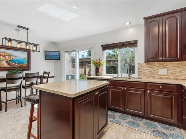 52 Briarwood, Irvine, CA 92604