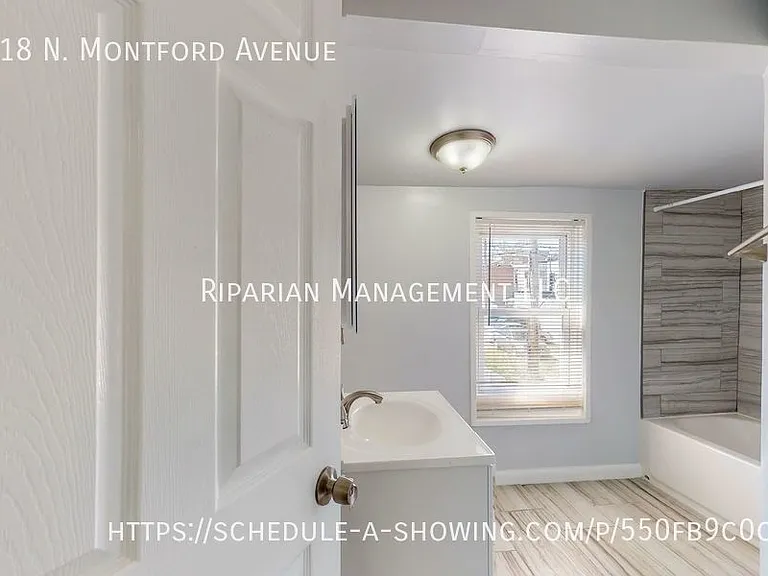 618 N Montford Ave — Photo 16