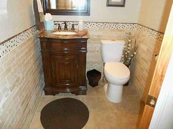 Main Floor Powder Bath