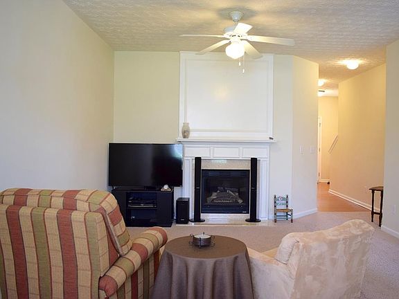 3rd image of 6630 Splashwater Dr