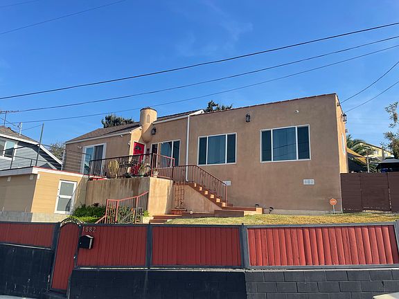 2nd image of 1582 Steele Ave