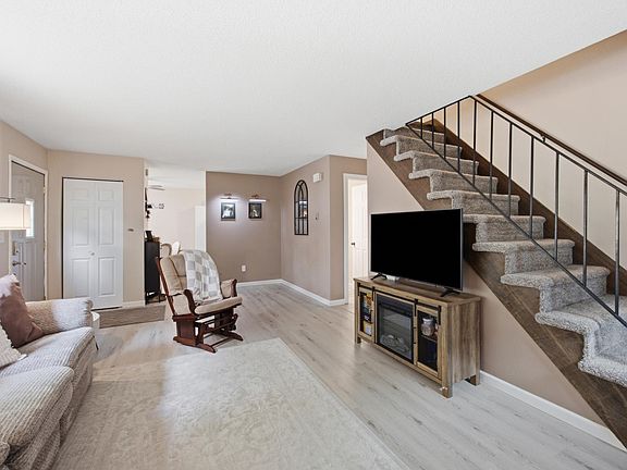 5th image of 974 5th Ave W Suite A