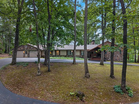 2nd image of 1290 Hickory Hills Rd