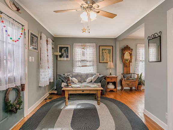 5th image of 57 Waterside Ave