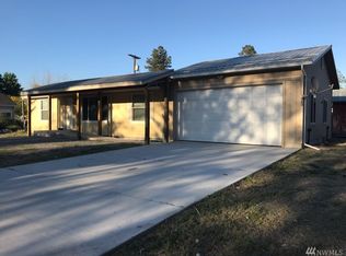 112 3rd St, Bridgeport, WA 98813