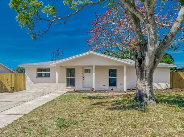 1300 Melonwood Ave, Clearwater, FL 33759