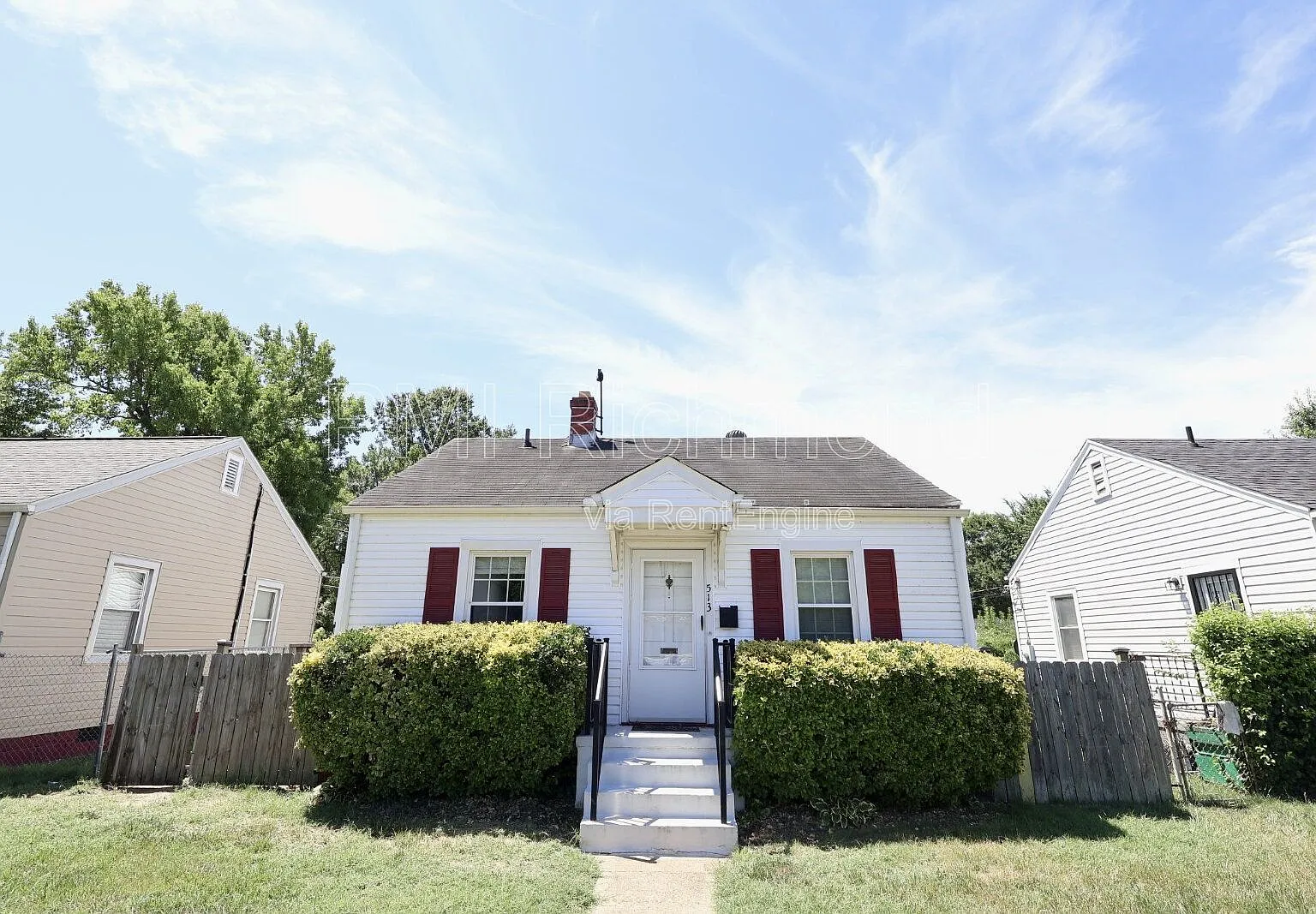 2 bed, 1.0 bath, 624 sqft, $1,300 — Photo 1
