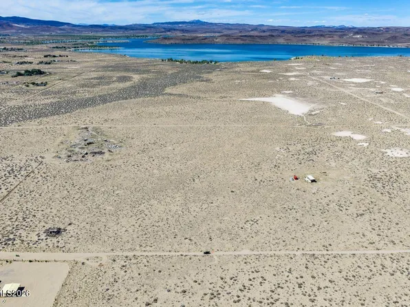 3720 E 4th St, Silver Springs, NV 89429