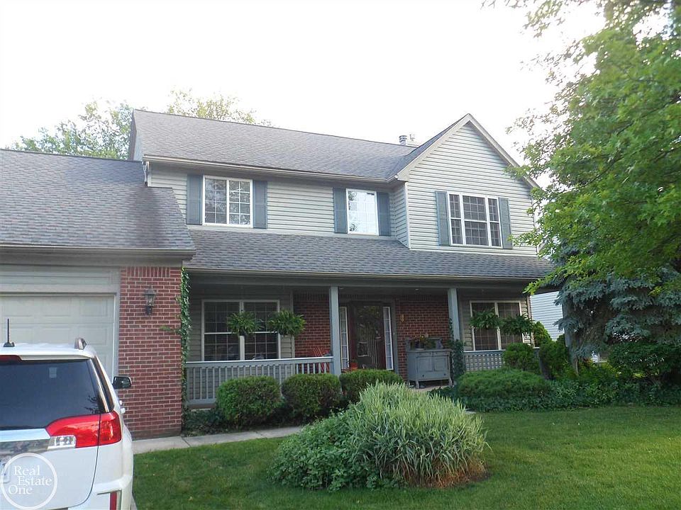 1st image of 68 Evaline Dr