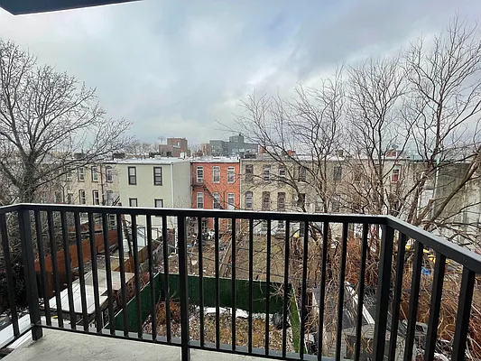 Rented by Pear NYC LLC | media 18