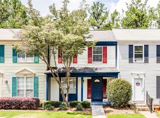 2206 Queen Anne Ct, Sandy Springs, GA 30350
