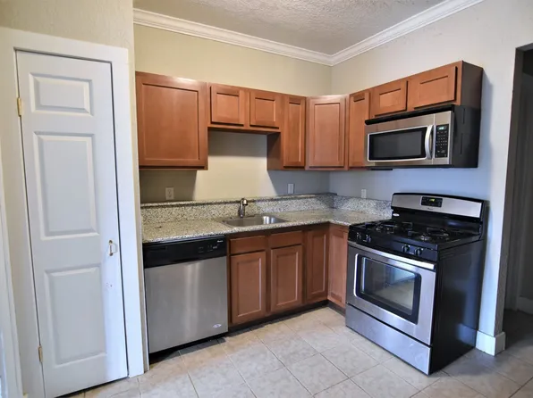 132 S Main, 132 S Main #16, Cortland, NY 13045