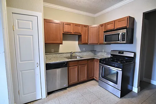 132 S Main Photo 1